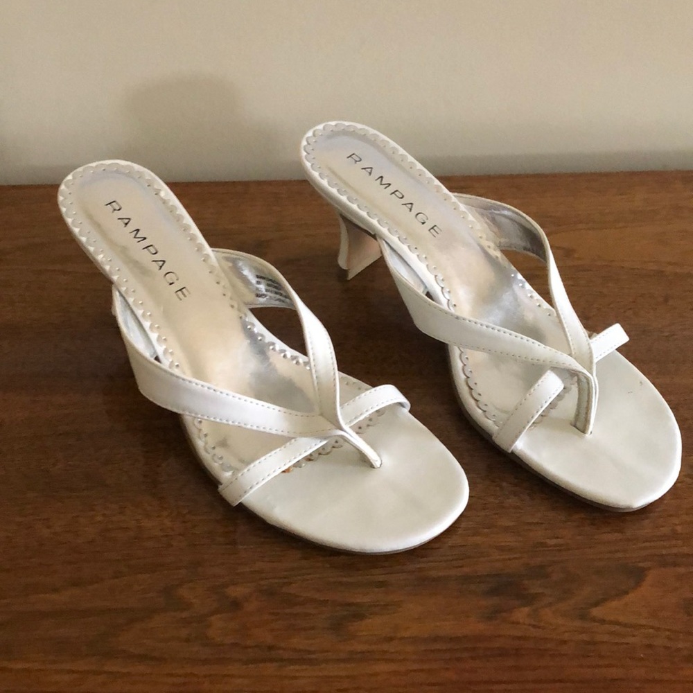 Rampage white kitten heals